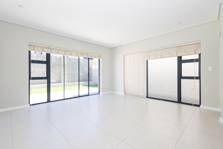 3 Bedroom Property for Sale in Haasendal Western Cape
